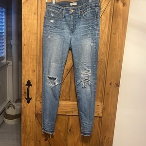 Madewell 9 inch size 30 jeans